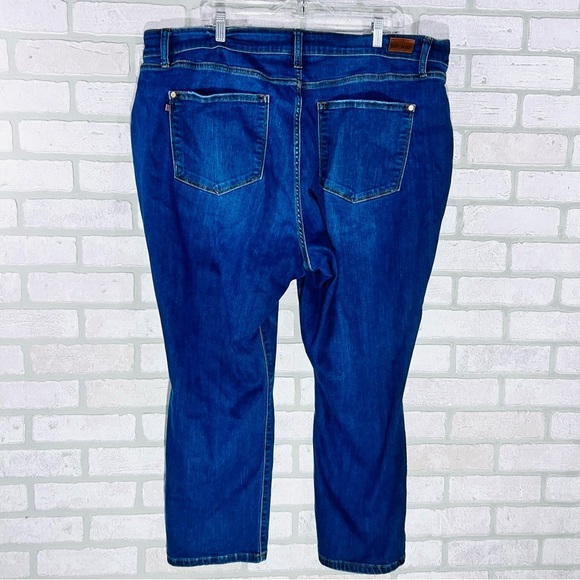 Judy Blue Skinny Fit  Dark Wash Capri Jeans Size 24W - Picture 5 of 9